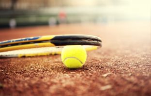 Allenare mente e corpo, perché praticare tennis fa bene alla salute