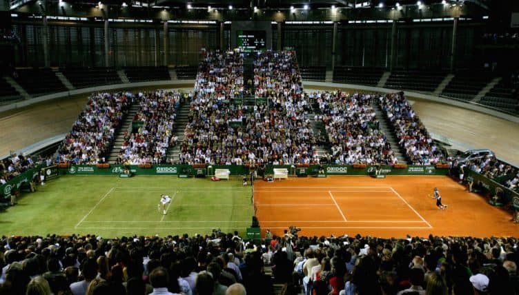 Chi è più forte tra Nadal e Federer su superficie neutra?