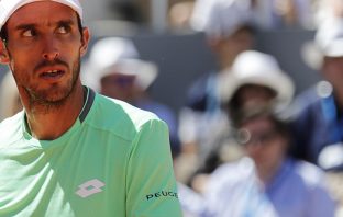 Leonardo Mayer: “Federer? Avremmo potuto giocare 20 set e…”
