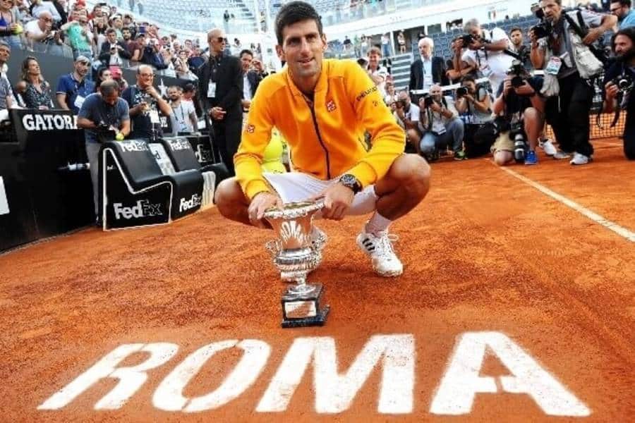 "Cara Italia, non sei sola". Il messaggio di Novak Djokovic