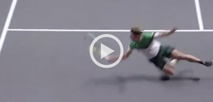 Il colpo al volo di Davidovich Fokina che ricorda Boris Becker