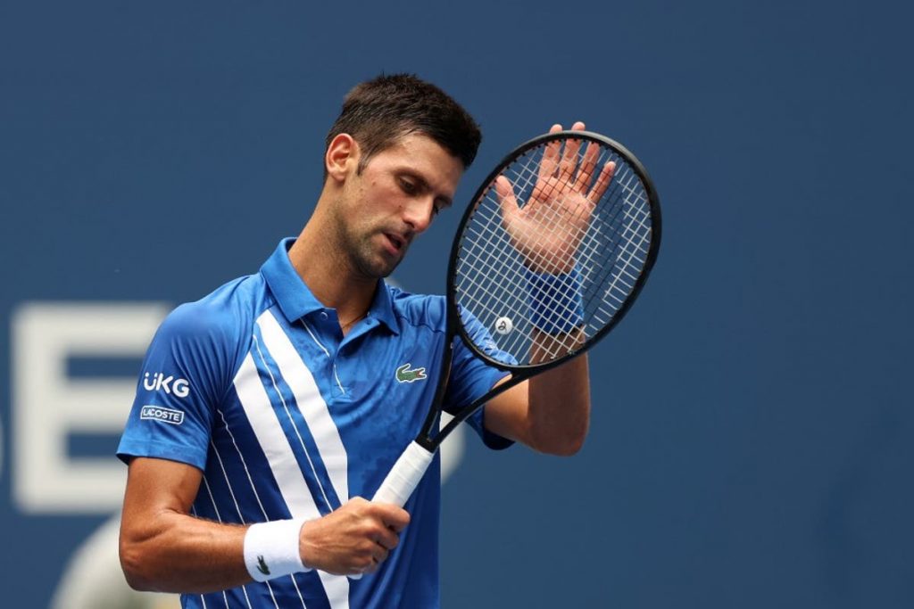 Djokovic si avvicina al record di Federer dopo una ripresa travagliata