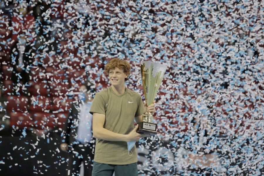 Sinner e Federer, il più giovane e il più anziano nella top100