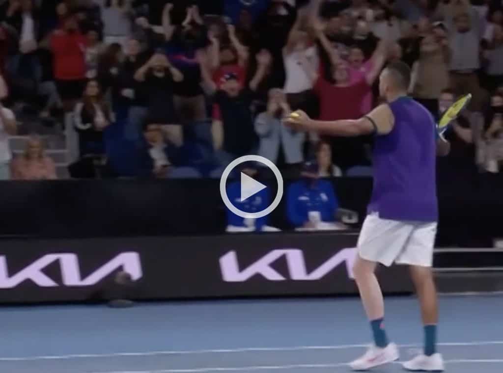 Il servizio da sotto di Nick Kyrgios contro Thiem