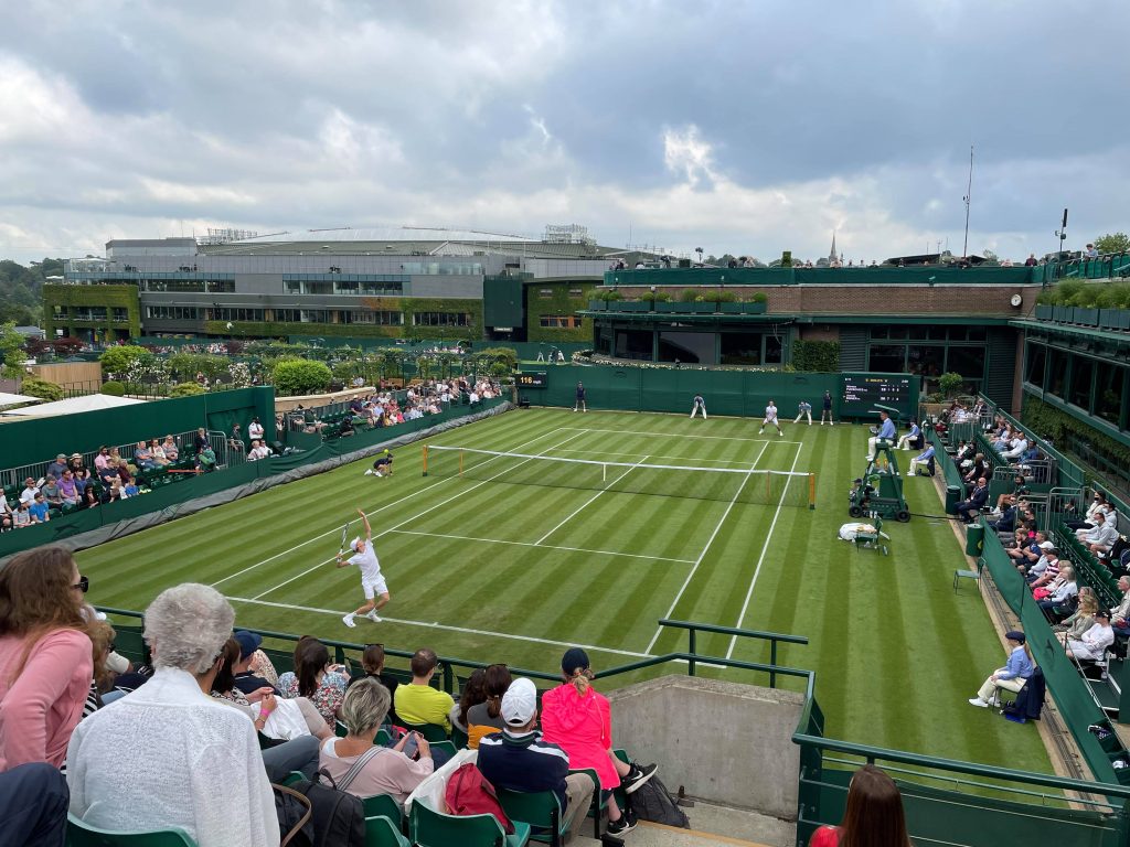 Sinner fuori subito a Wimbledon contro Fucsovics