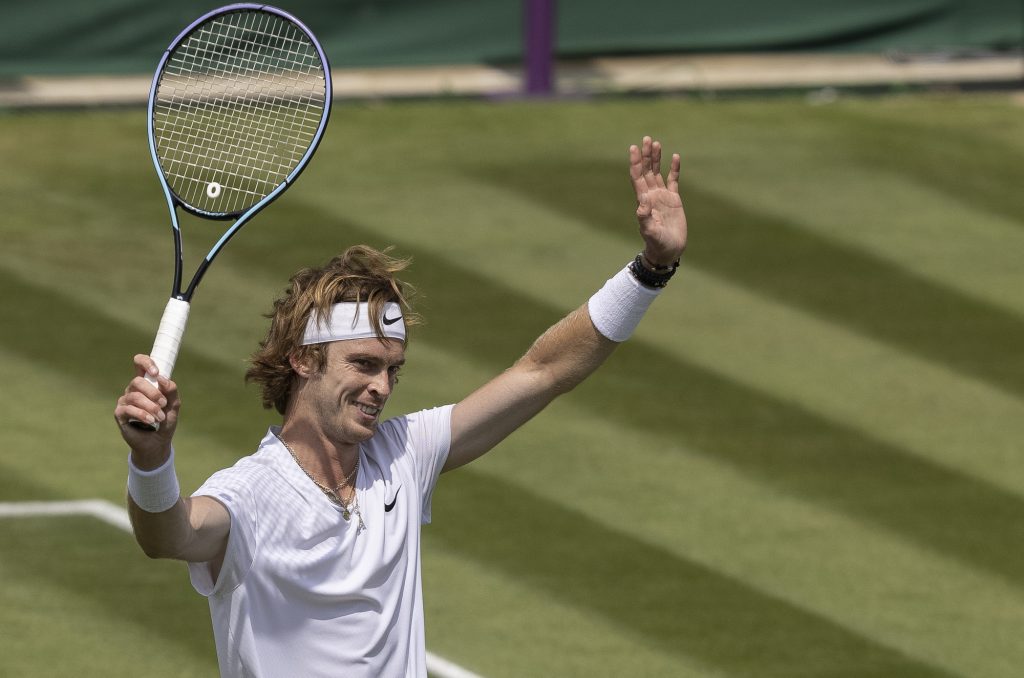 Rublev batte Fognini e vola agli ottavi a Wimbledon