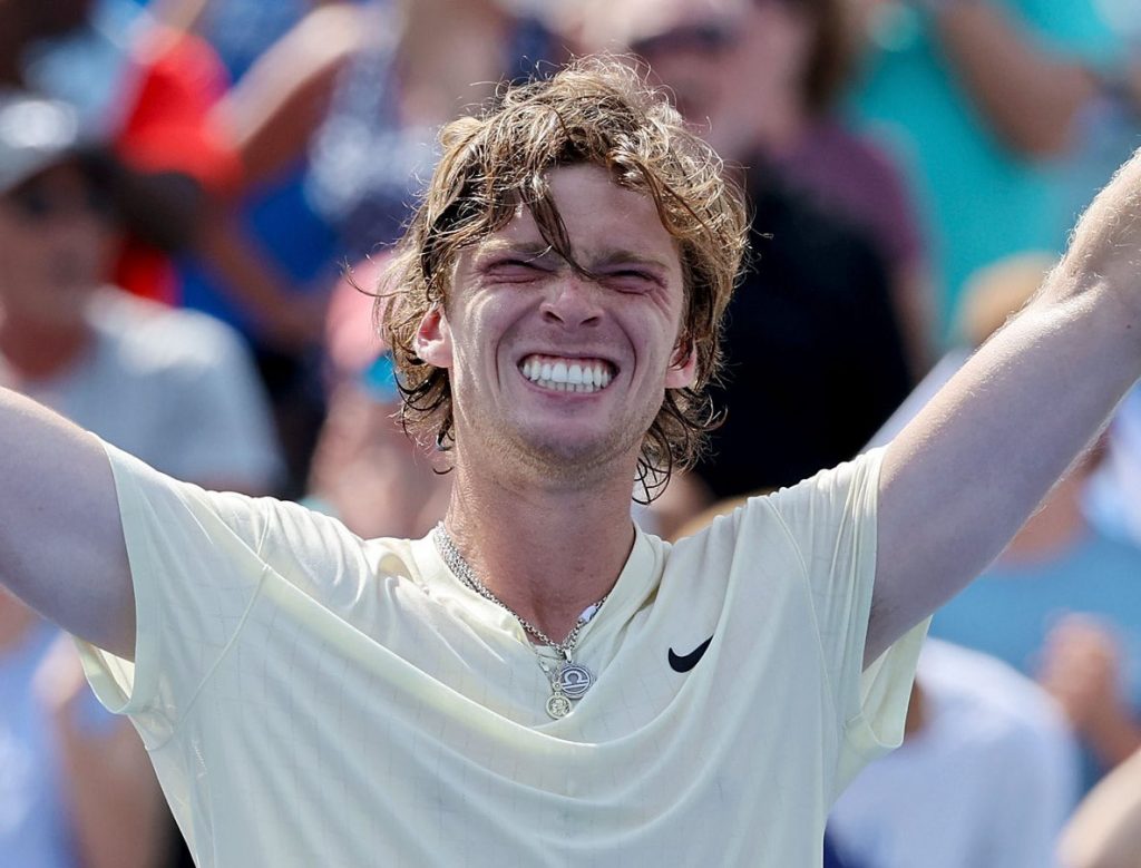 Andrey Rublev in finale a Cincinnati