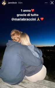Sinner-Braccini, la coppia festeggia un anno