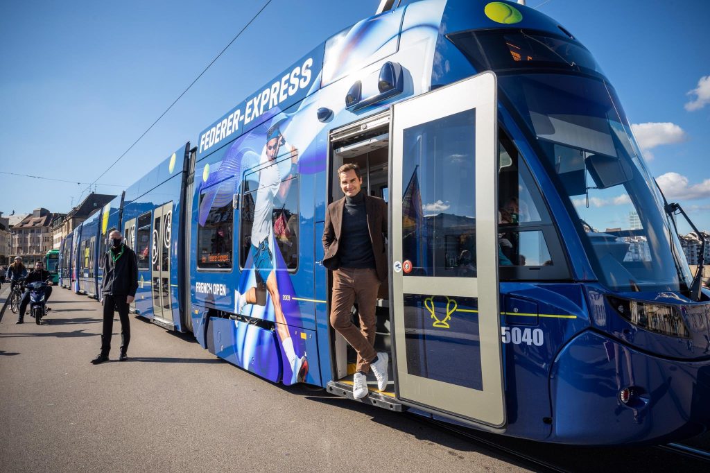 Inaugurato il tram dedicato a Federer