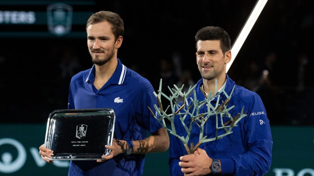 Ex numero 1 avvisa Medvedev: attento all’amicizia con Djokovic
