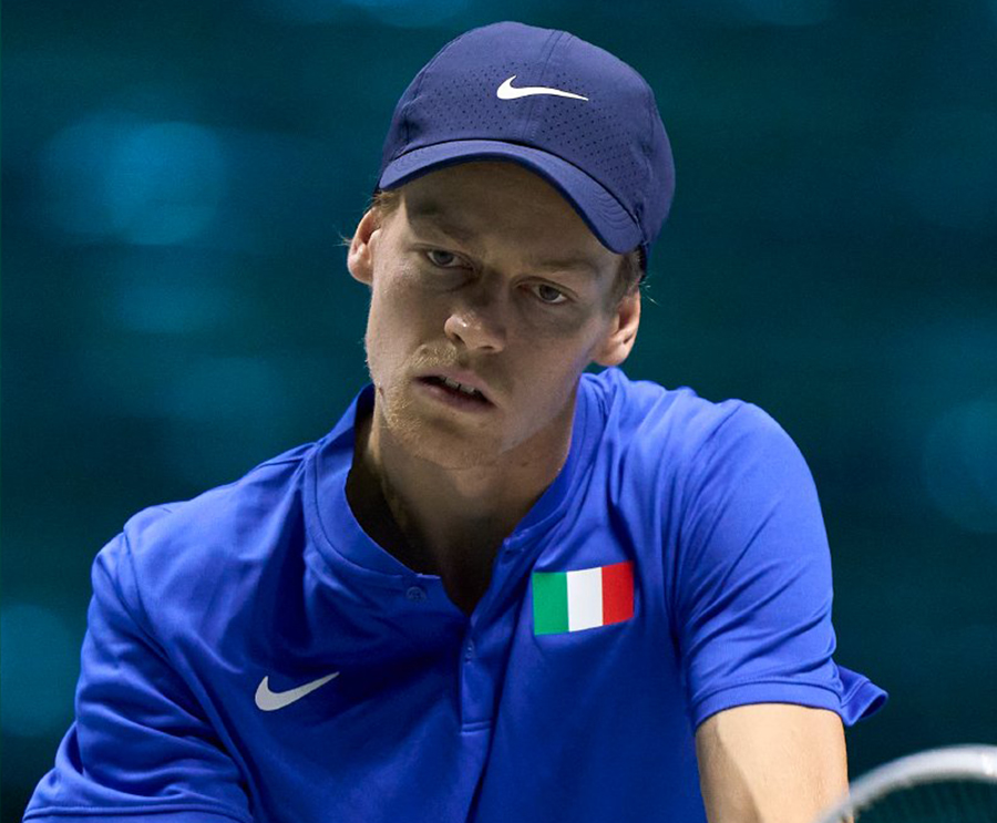 Sinner vince contro Isner e l'Italia passa con gli Stati Uniti