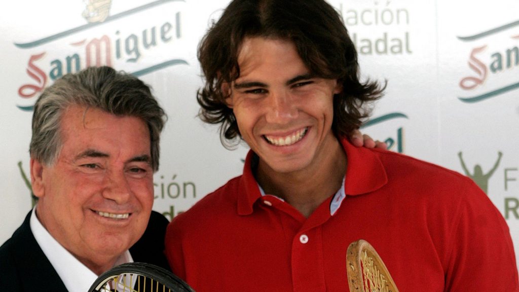 Il commovente addio di Nadal a Manolo Santana