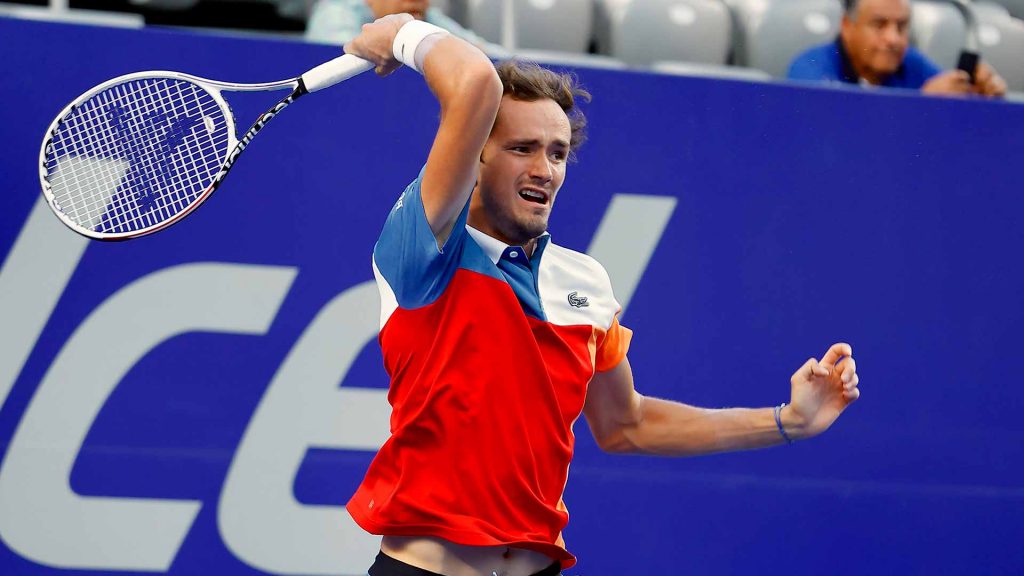Daniil Medvedev punta il primo posto della classifica