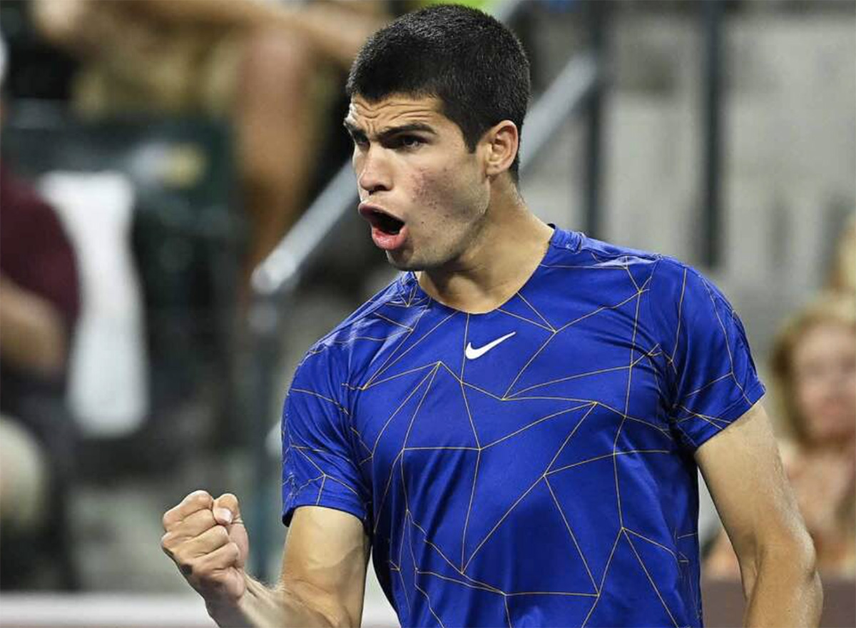 Carlos Alcaraz vola in campo e nel ranking Atp