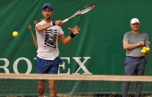 Djokovic, addio a Vajda dopo 15 anni