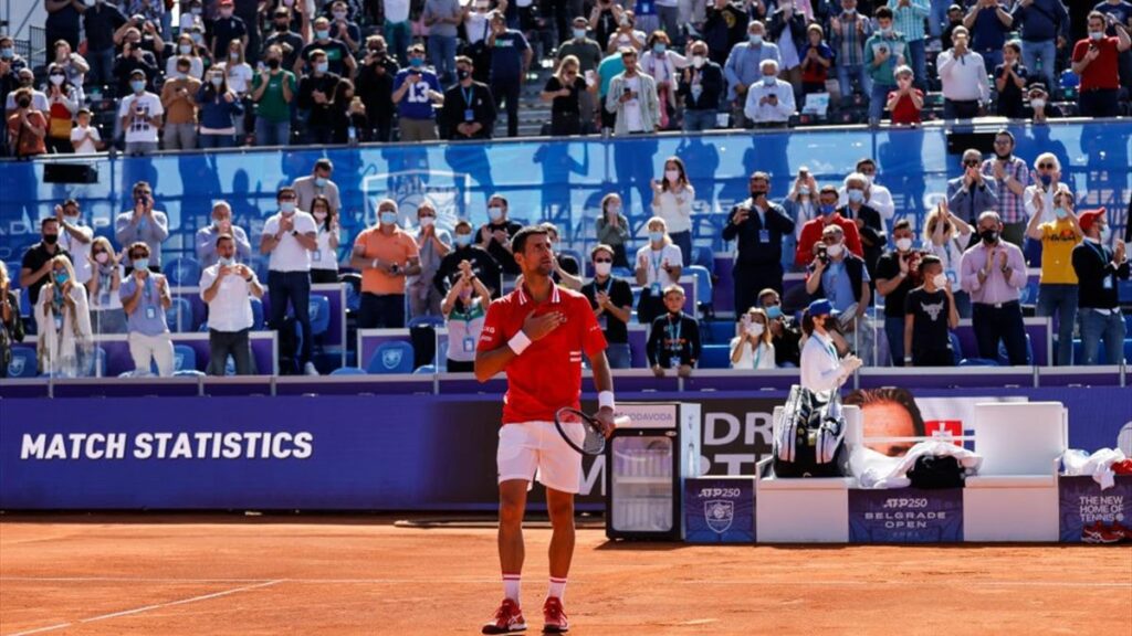 Belgrado, frustrazione massima per Djokovic in allenamento