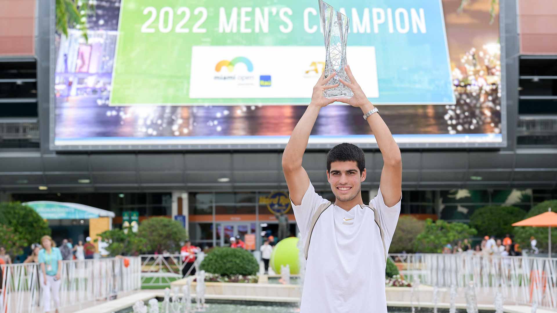 Miami Open, Alcaraz riscrive la storia con la sua vittoria