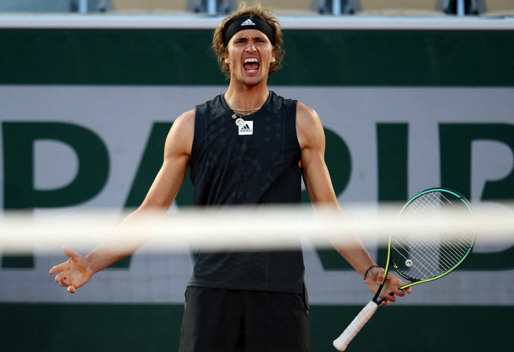 Roland Garros, Zverev vola in semifinale: annichilito Alcaraz