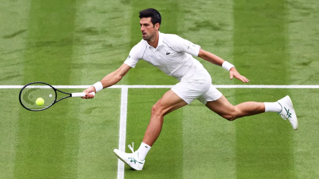 Caos Wimbledon, Djokovic perderà la vetta del ranking?