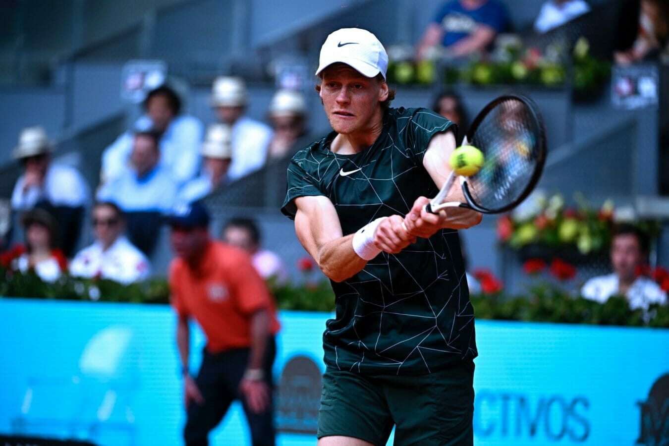 Sinner batte De Minaur e vola agli ottavi a Madrid