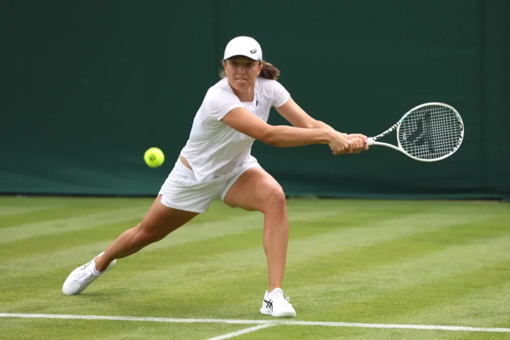 Wimbledon, parte l’assalto all’imbattibile Swiatek