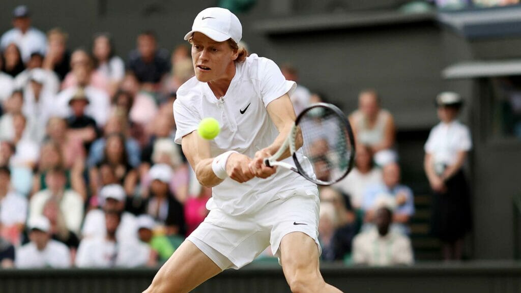 Binaghi si coccola Sinner dopo i quarti a Wimbledon