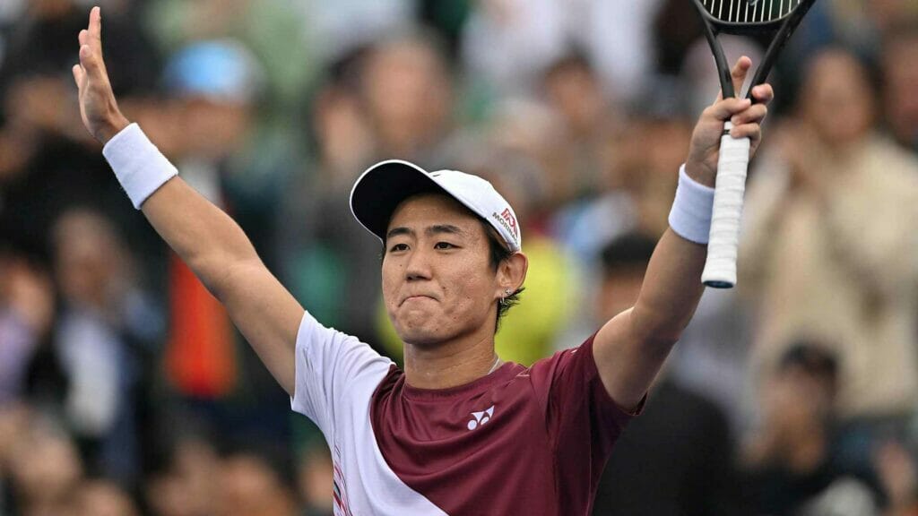 Atp Seoul, Shapovalov si scioglie in finale: vince Nishioka