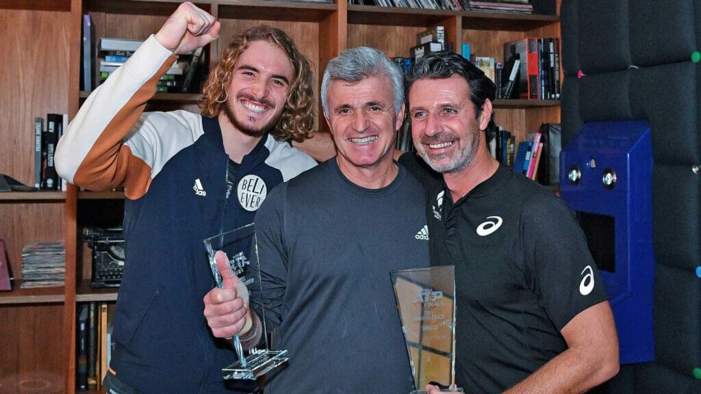 Clamoroso Tsitsipas, separazione con Mouratoglou