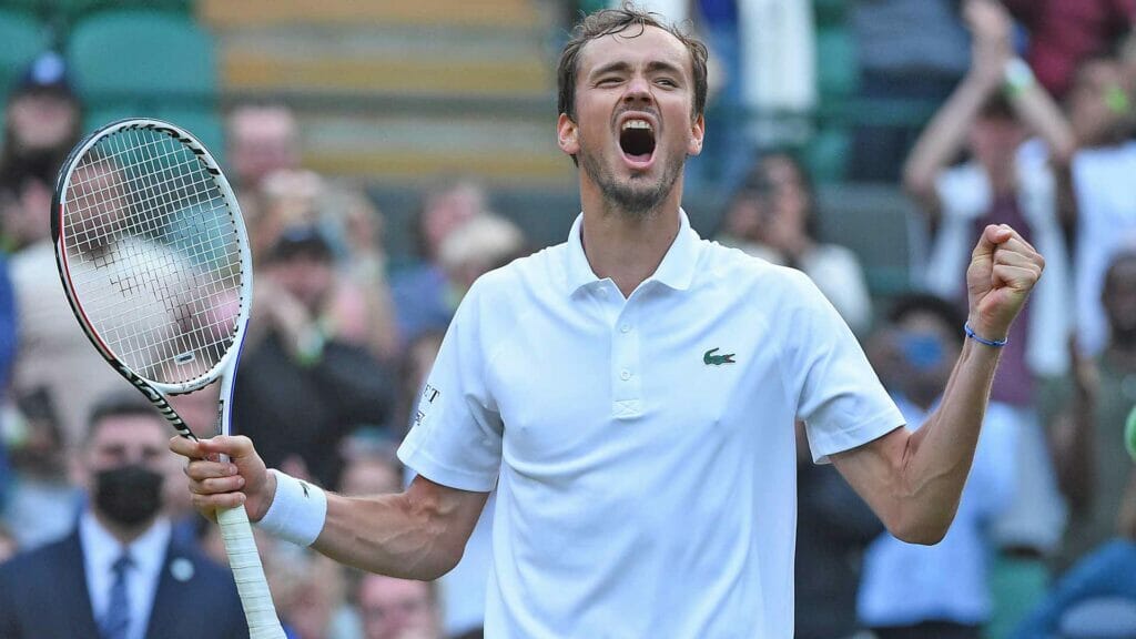 Wimbledon finalmente riaperto a russi e bielorussi