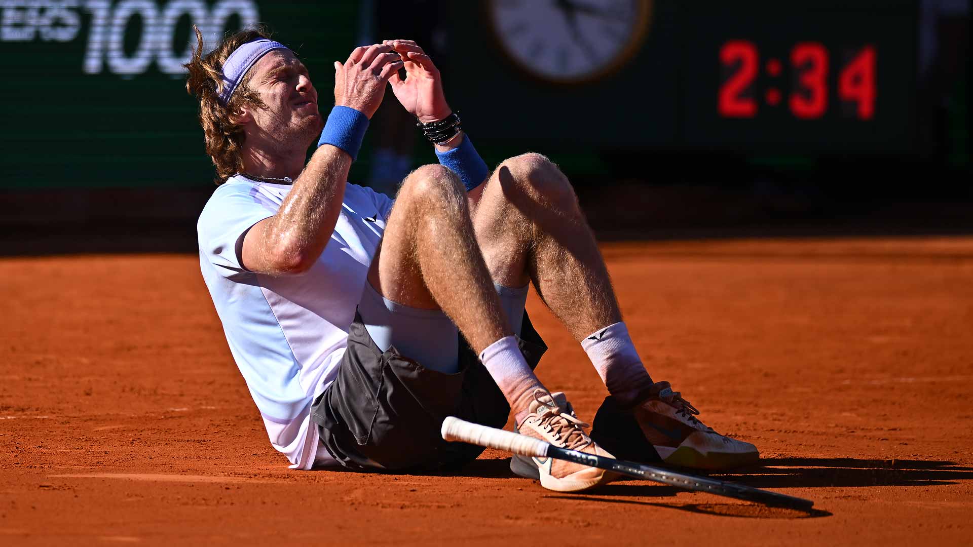 Rublev in lacrime dopo il successo: non mi aspettavo di vincere a Montecarlo