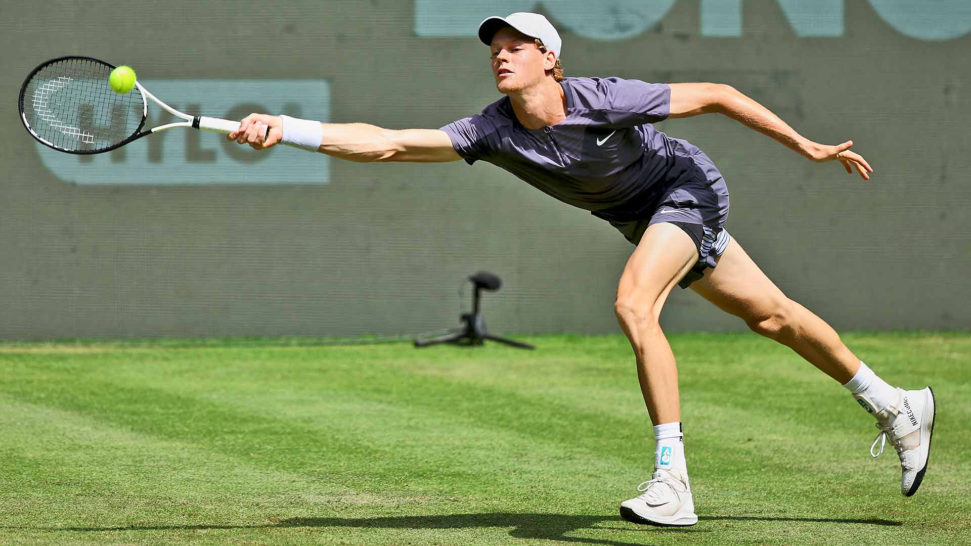 Sinner e la voglia di diventare grande con i video di Djokovic e Nadal