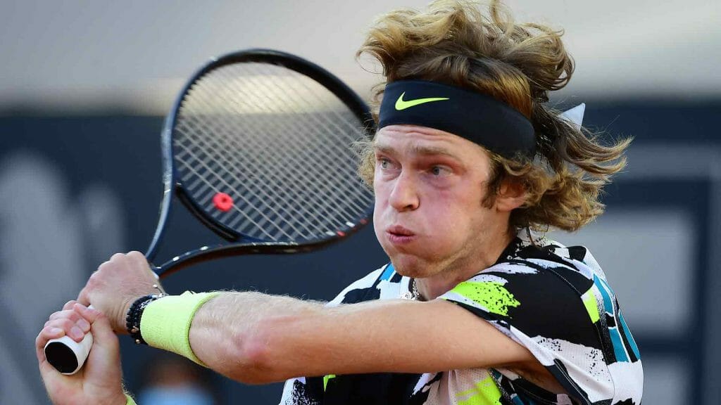 Amburgo, Rublev va in tilt in conferenza stampa (VIDEO)
