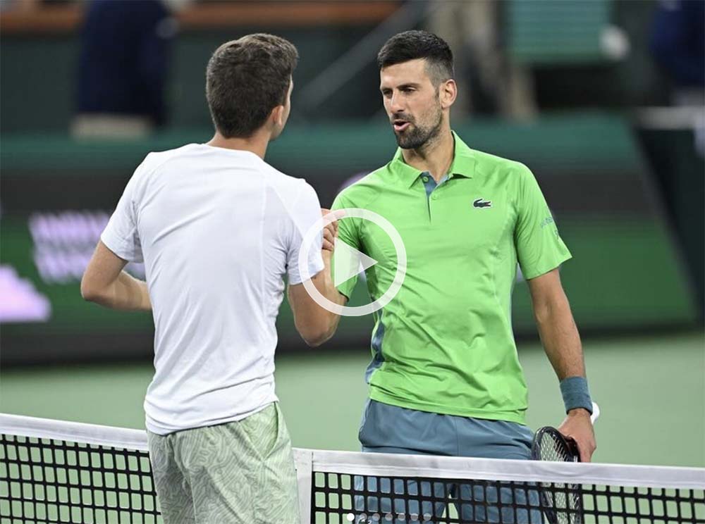 La stretta di mano tra Nardi e Djokovic