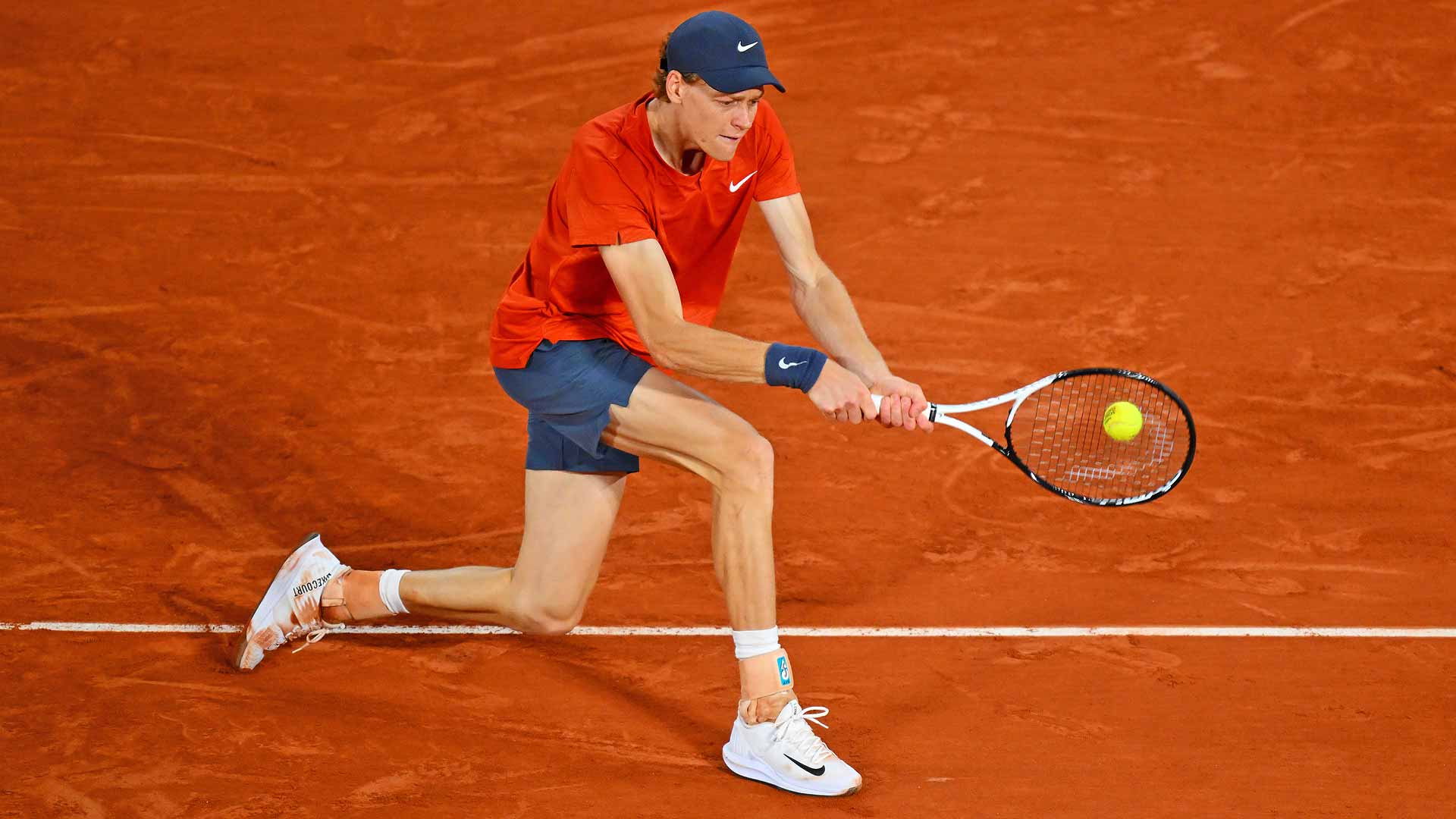 Roland Garros, Sinner alla distanza: dovevo abituarmi all’avversario