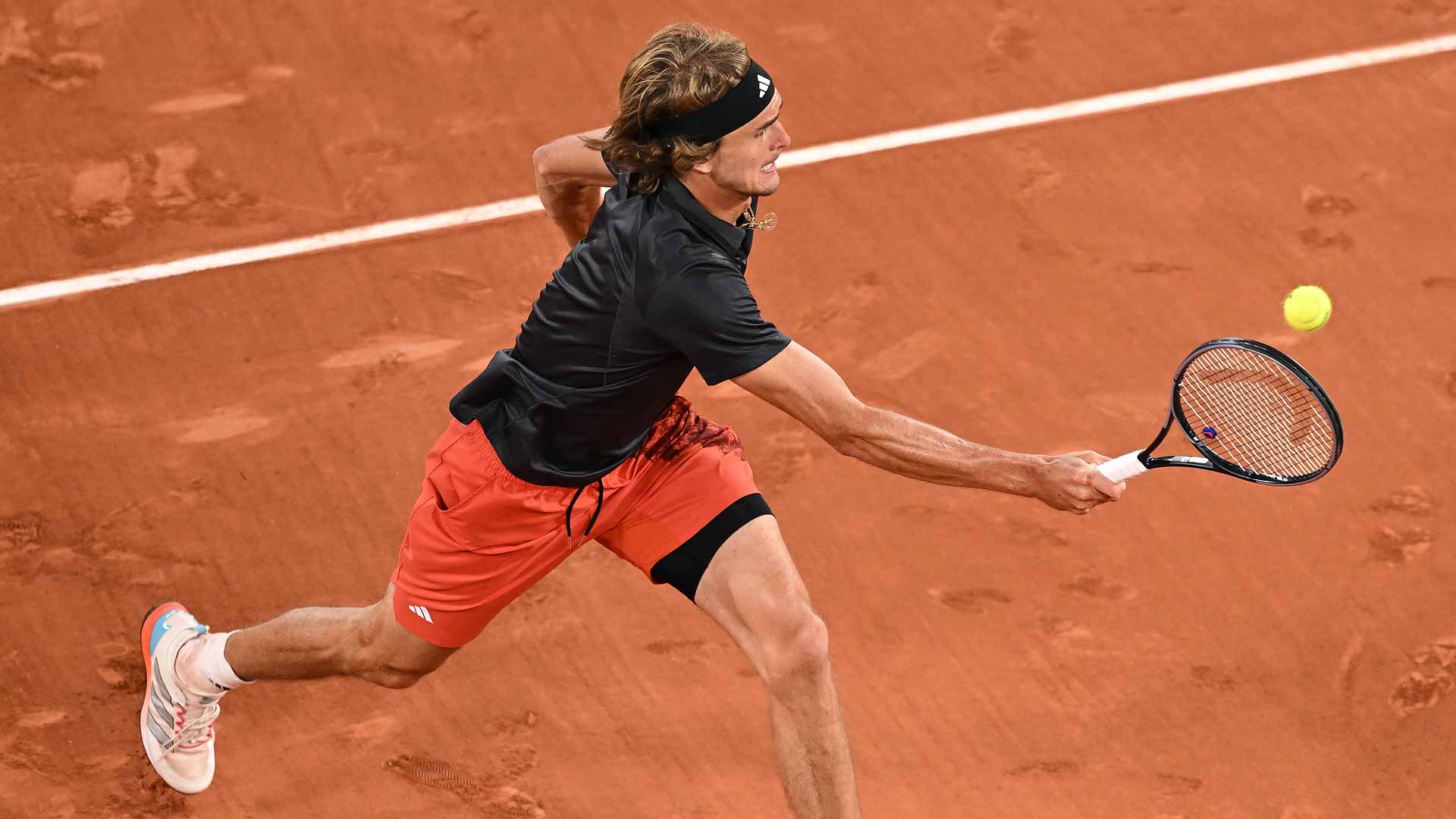 Stoccarda, Zverev si ritira all’ultimo: i fan non ci stanno
