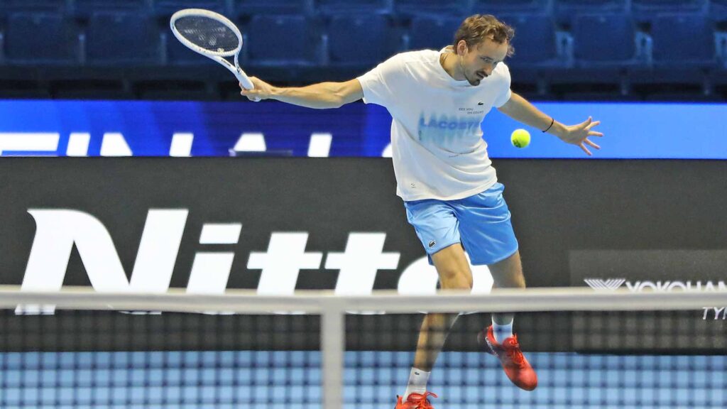 Atp Finals, Medvedev perde le speranze: non sono me stesso, le palline enorme svantaggio