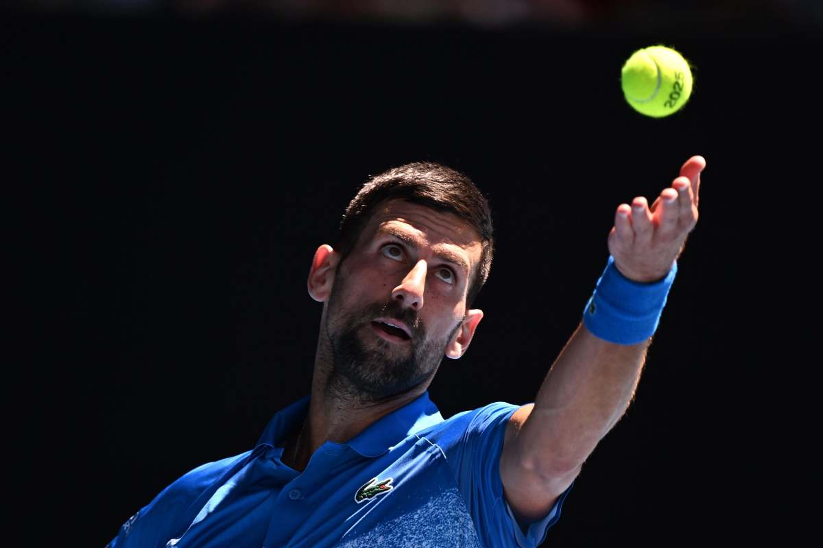 Djokovic al servizio