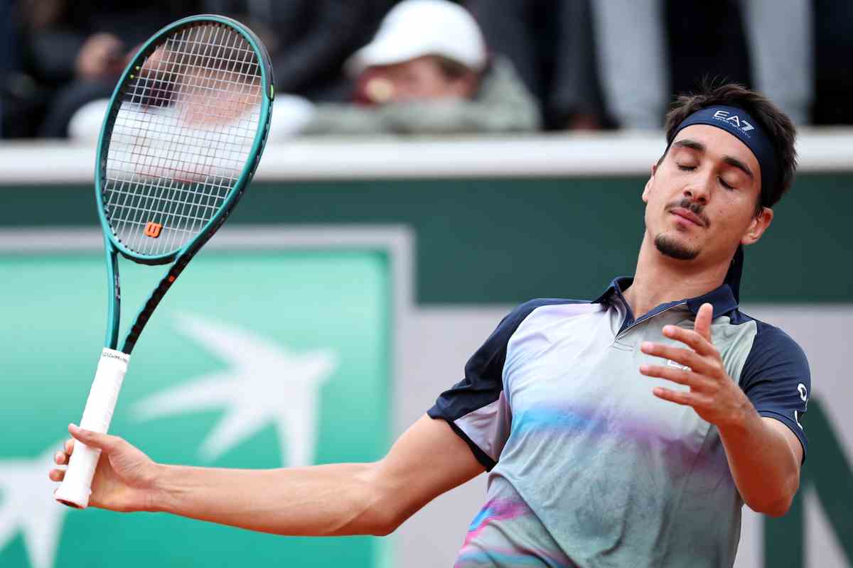 Lorenzo Sonego durante un match
