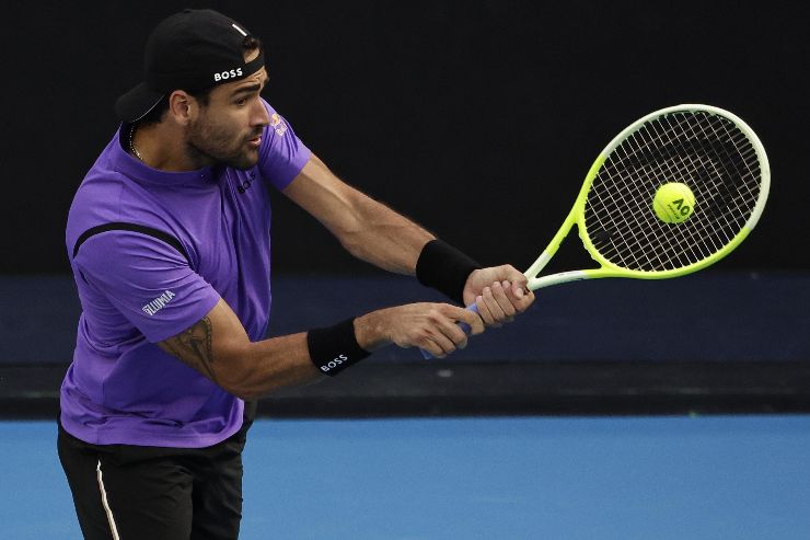 Matteo Berrettini in campo all'Australian Open