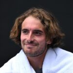 Stefanos Tsitsipas sorridente
