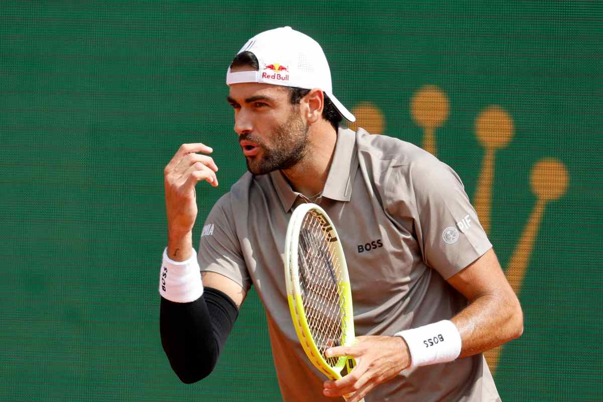 Matteo Berrettini in campo a Monte-Carlo