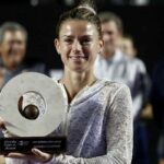 Camila Giorgi con un trofeo vinto