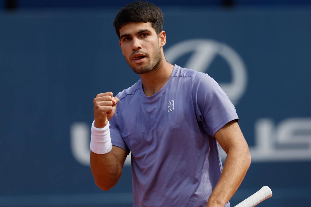 Il tennista spagnolo Carlos Alcaraz durante un match