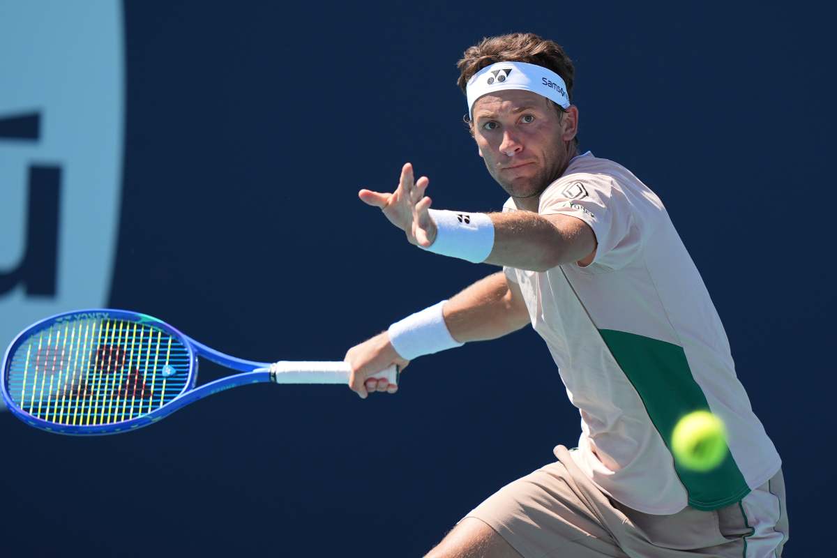 Il tennista norvegese Casper Ruud durante un incontro