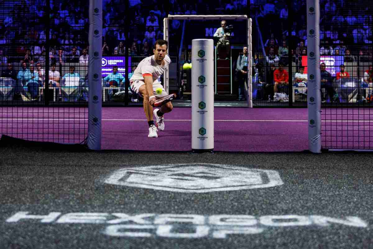 Uno scambio a rete nel Padel
