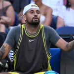 Nick Kyrgios polemizza con le braccia larghe