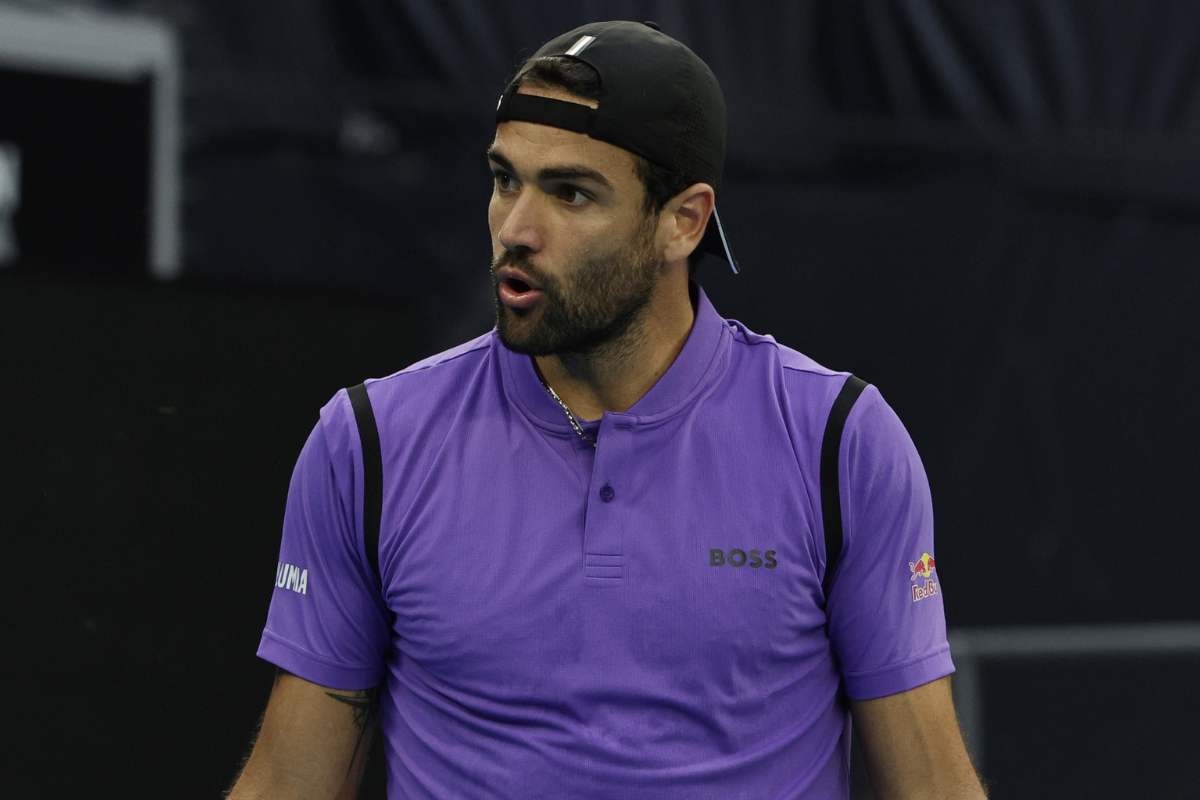 Matteo Berrettini perplesso durante un match
