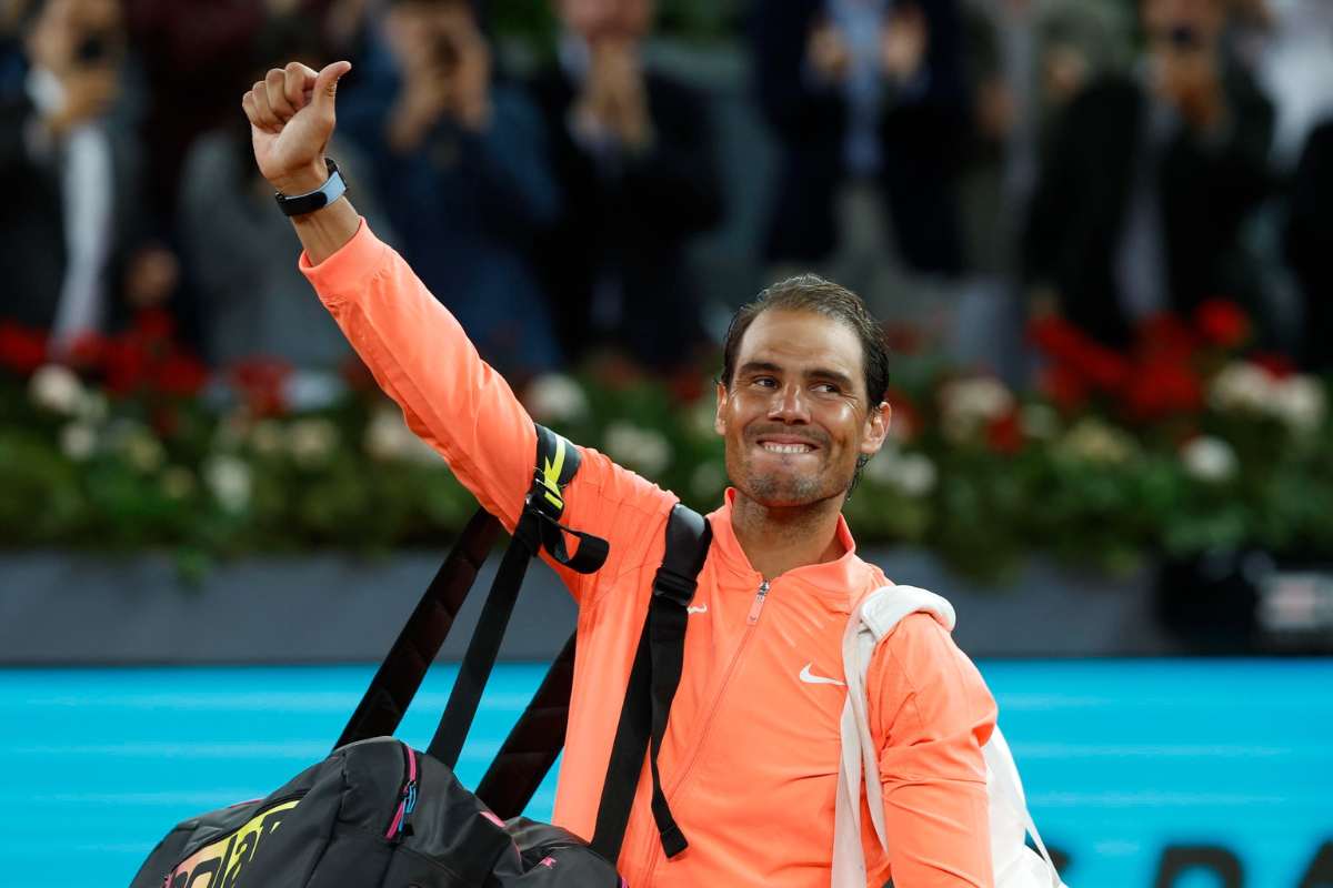 Rafa Nadal saluta il pubblico
