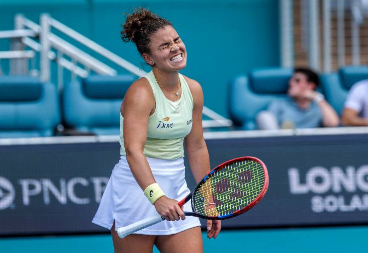 Jasmine Paolini stringe i denti