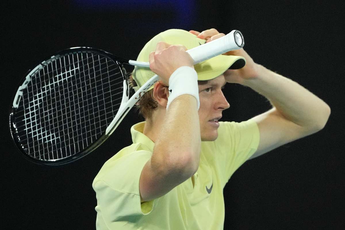 Jannik Sinner in campo per gli Australian Open